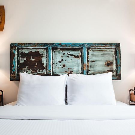 The English Bay Inn Лэнгли Экстерьер фото