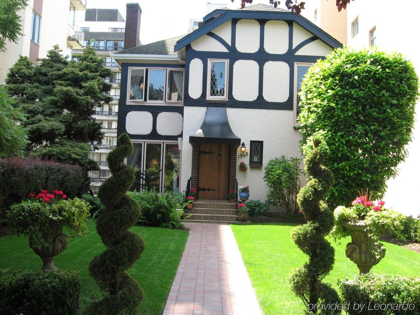 The English Bay Inn Лэнгли Экстерьер фото